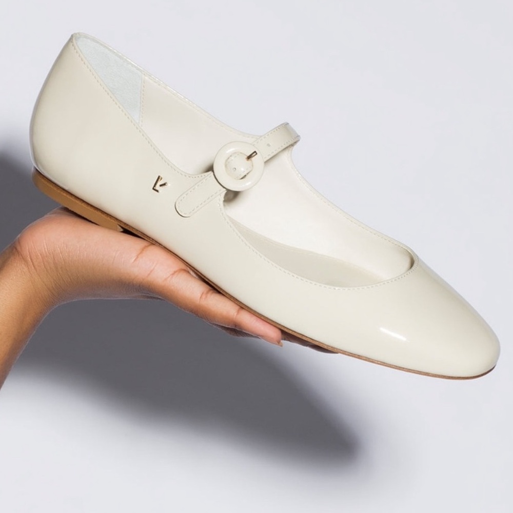 Larroudé The Blair Flats SIZE 7 1/2 US